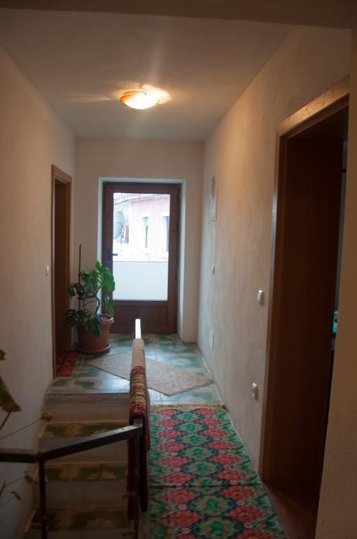 Aste Guesthouse Tropoje 외부 사진
