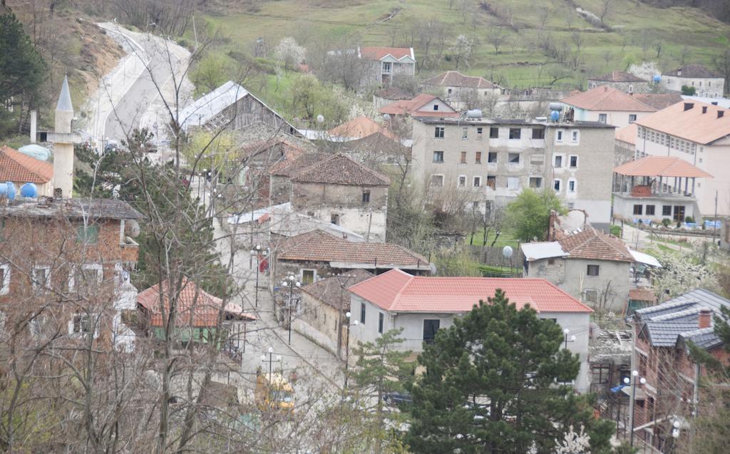 Aste Guesthouse Tropoje 외부 사진
